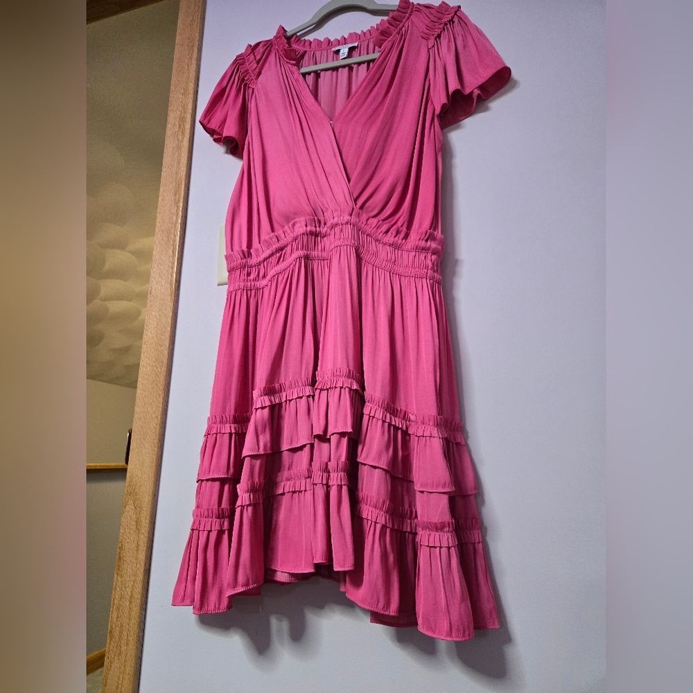 Current Air Los Angeles Ruffle Mini dress Pink sz Large 💕💕💕💕